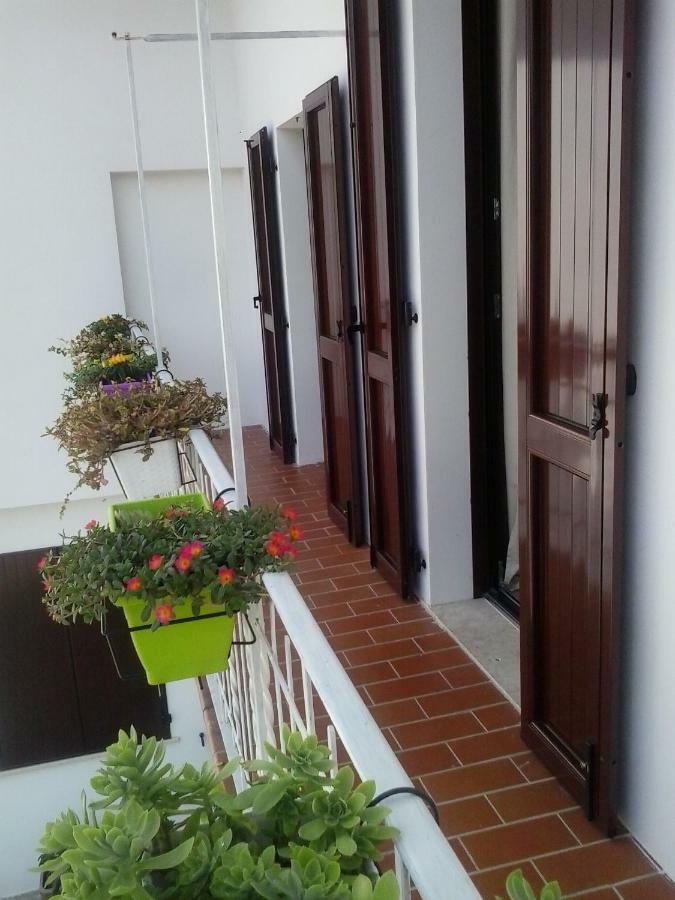 La Casa Bianca Roe Exterior foto